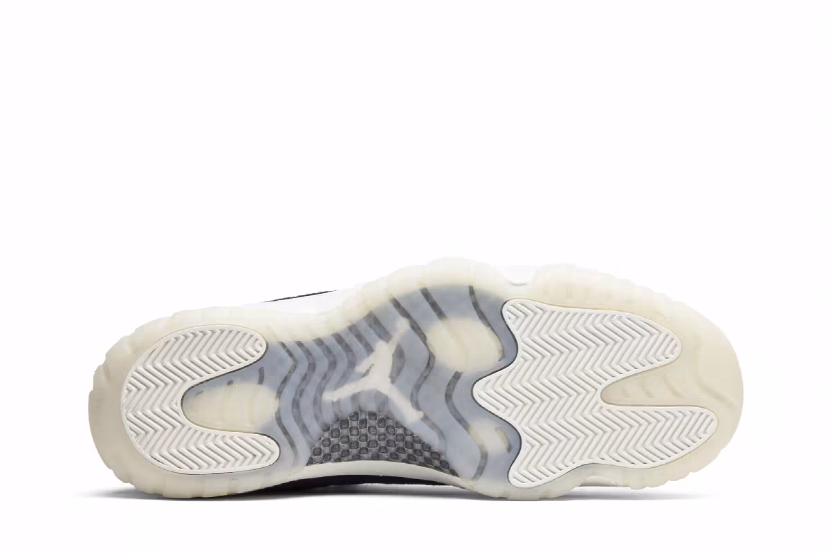 Air Jordan 11 Low RE2PECT, Jeter, view 5