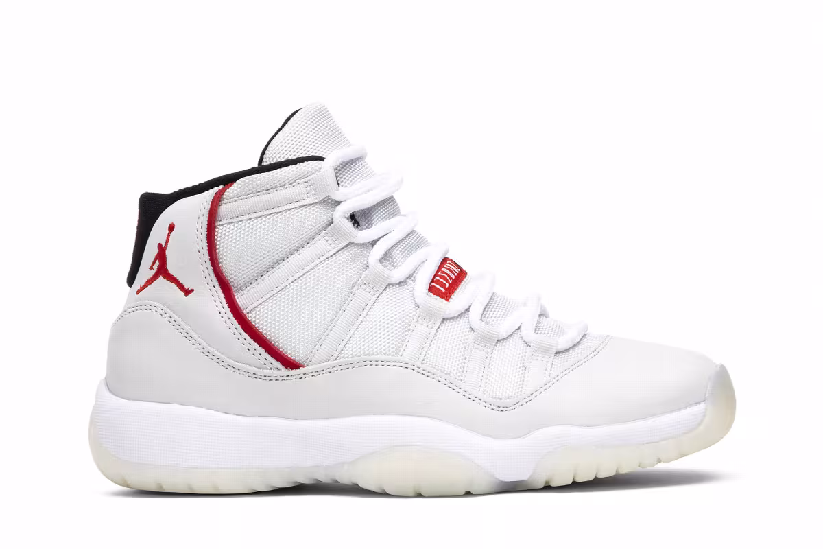 Air Jordan 11 GS Platinum Tint, view 2