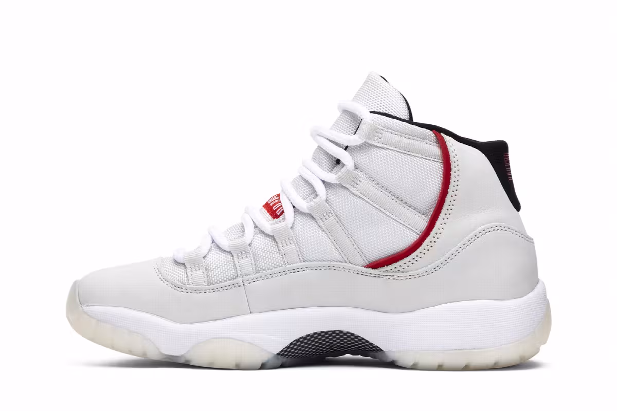 Air Jordan 11 GS Platinum Tint, view 4