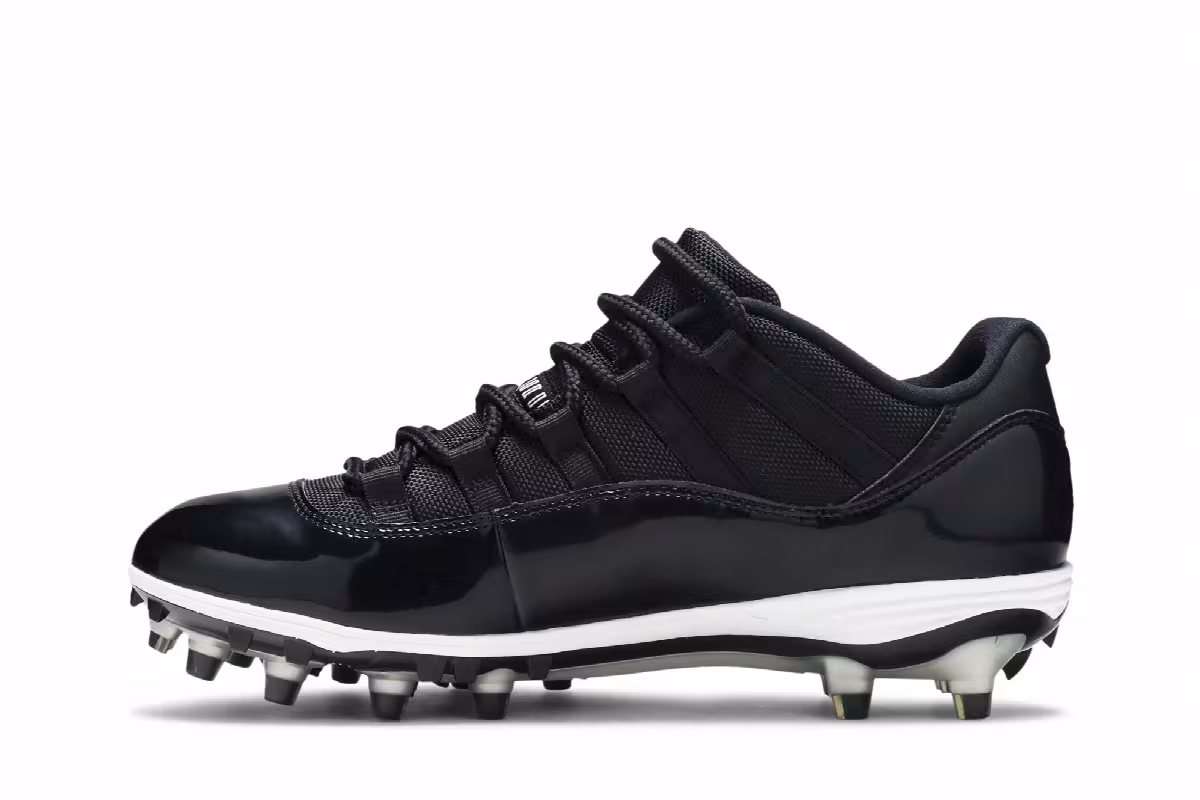 Air Jordan 11 Low TD Cleat Space Jam, view 4