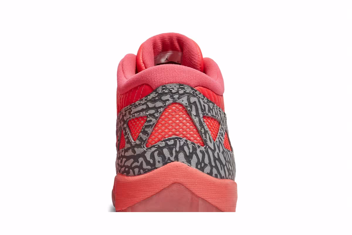Air Jordan 11 Low IE Flash Crimson, view 8