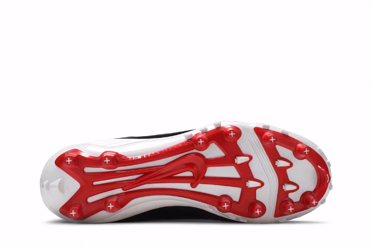 Air Jordan 11 Cleat Bred, view 5