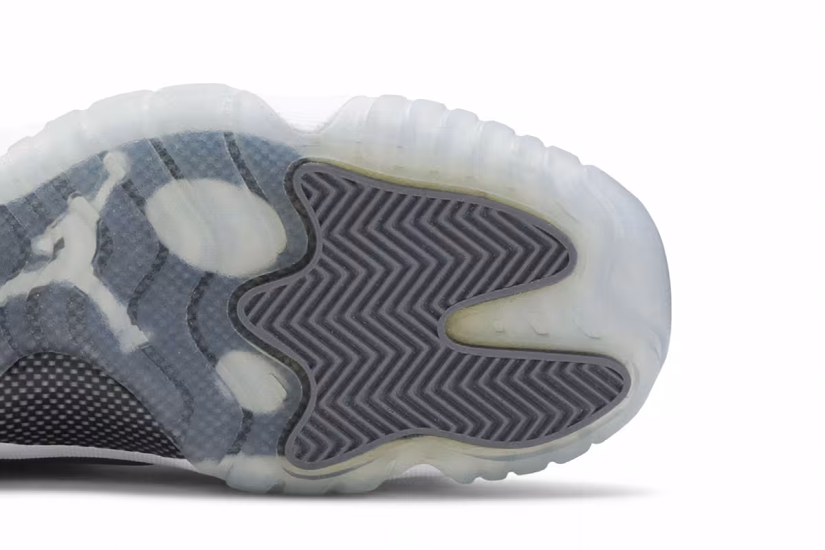 Air Jordan 11 Low BG Cool Grey, view 6