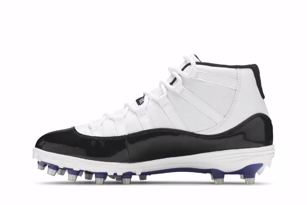 Air Jordan 11 TD Cleat Concord, view 4