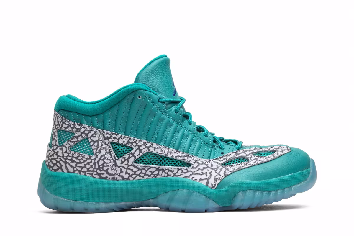 Air Jordan 11 Low IE Rio Teal, view 2