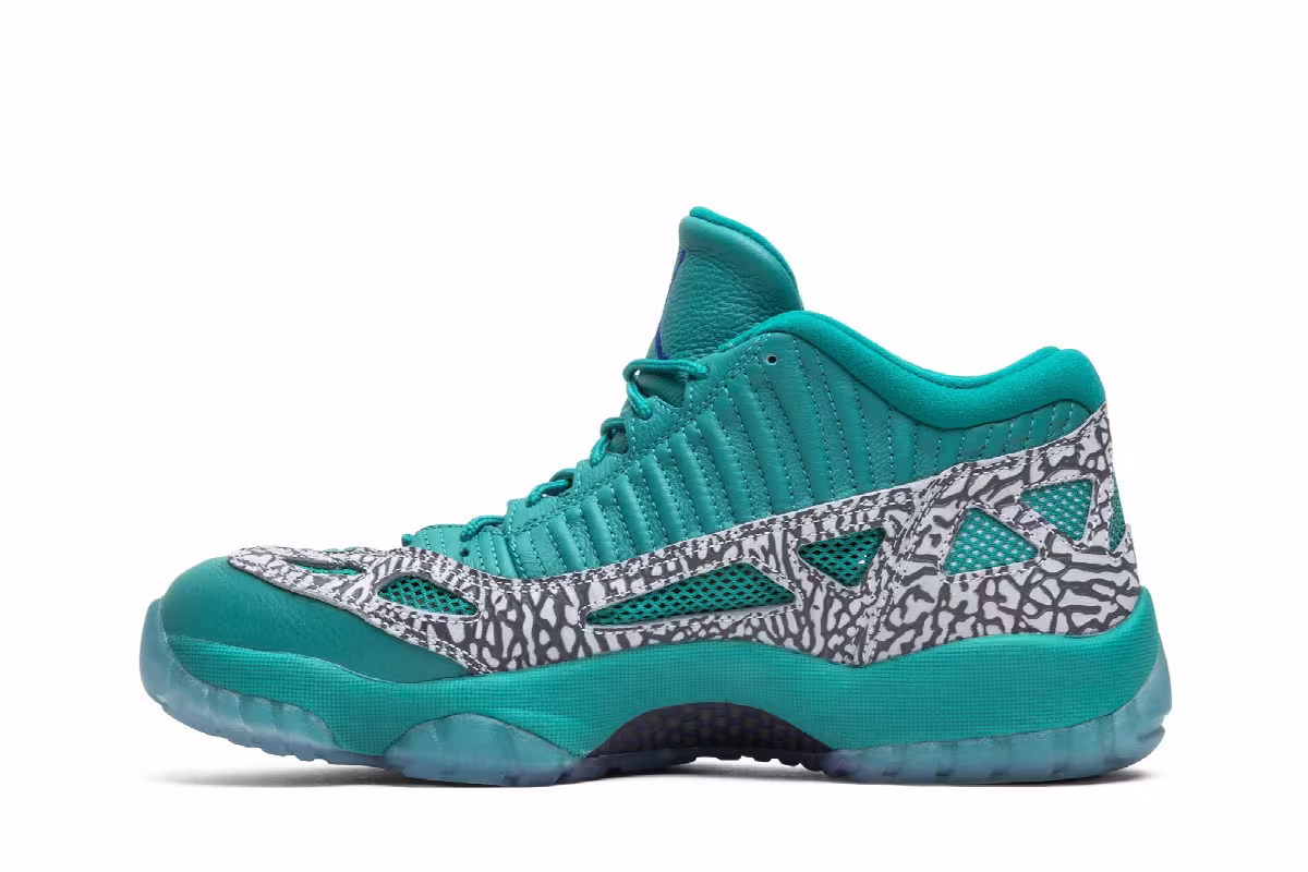 Air Jordan 11 Low IE Rio Teal, view 4