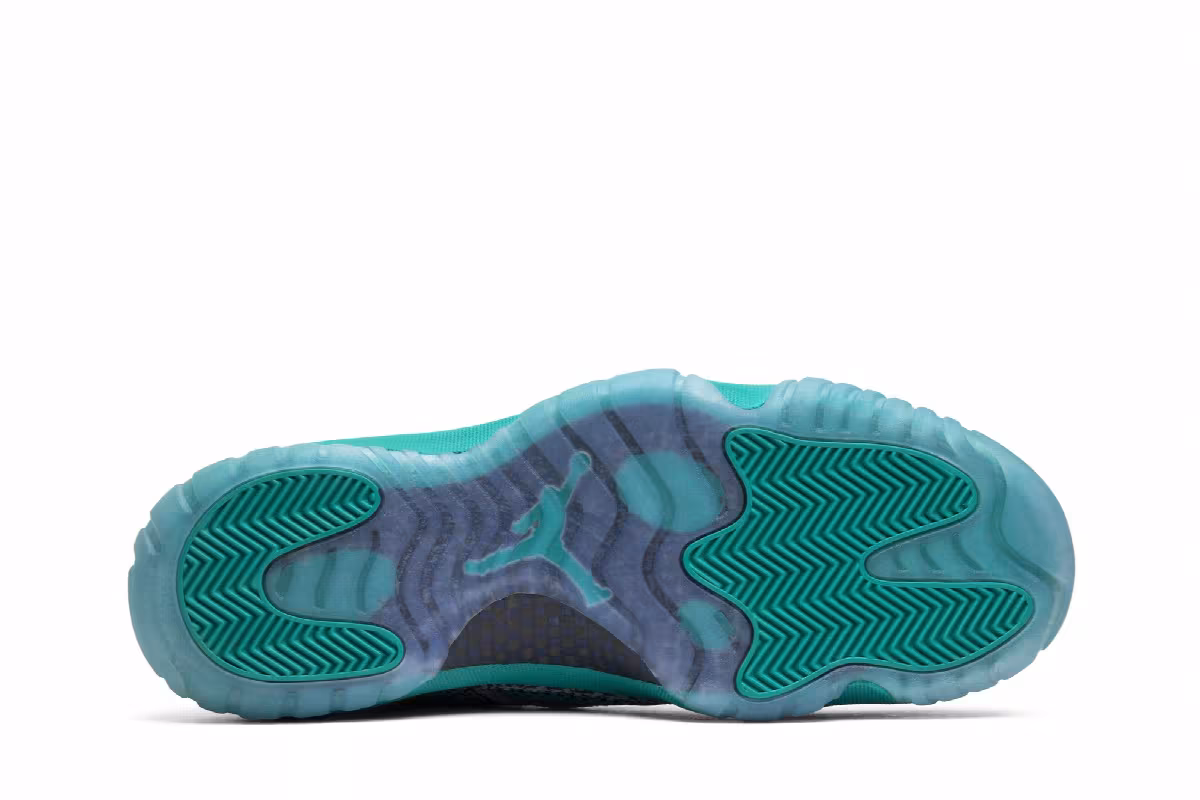 Air Jordan 11 Low IE Rio Teal, view 5