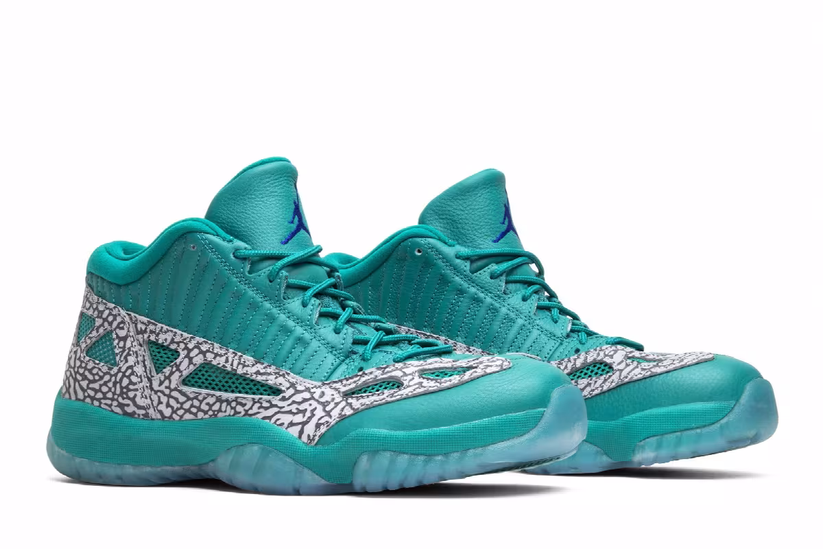 Air Jordan 11 Low IE Rio Teal, view 9