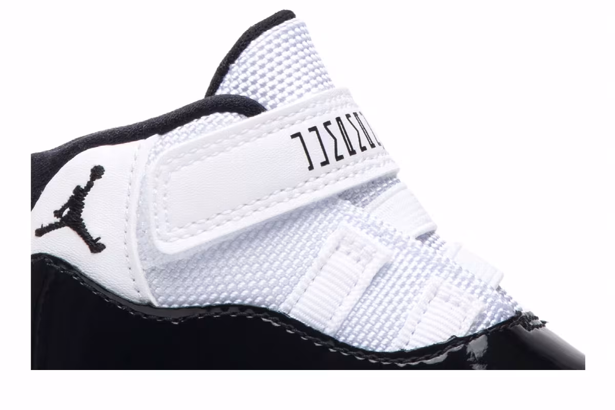 Air Jordan 11 CB Concord 2018, view 3