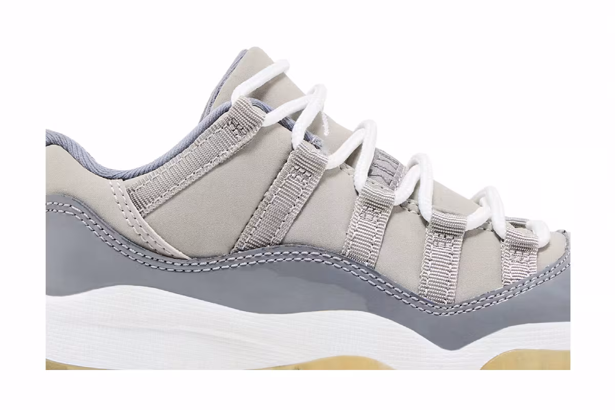 Air Jordan 11 Low BP Cool Grey, view 3