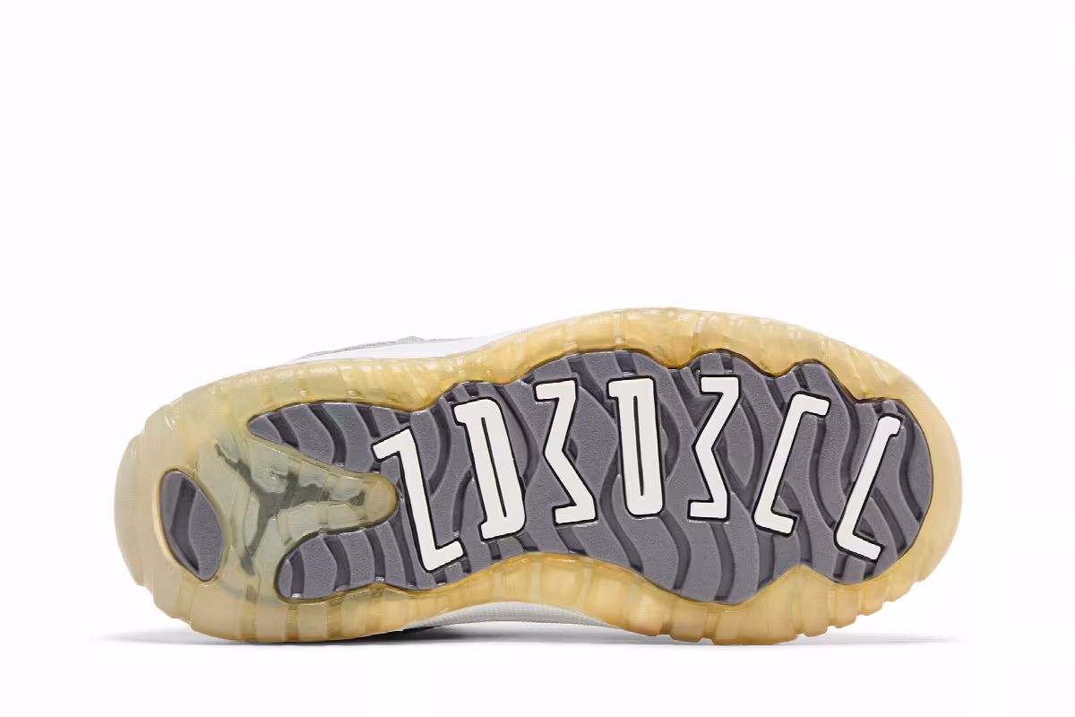 Air Jordan 11 Low BP Cool Grey, view 5