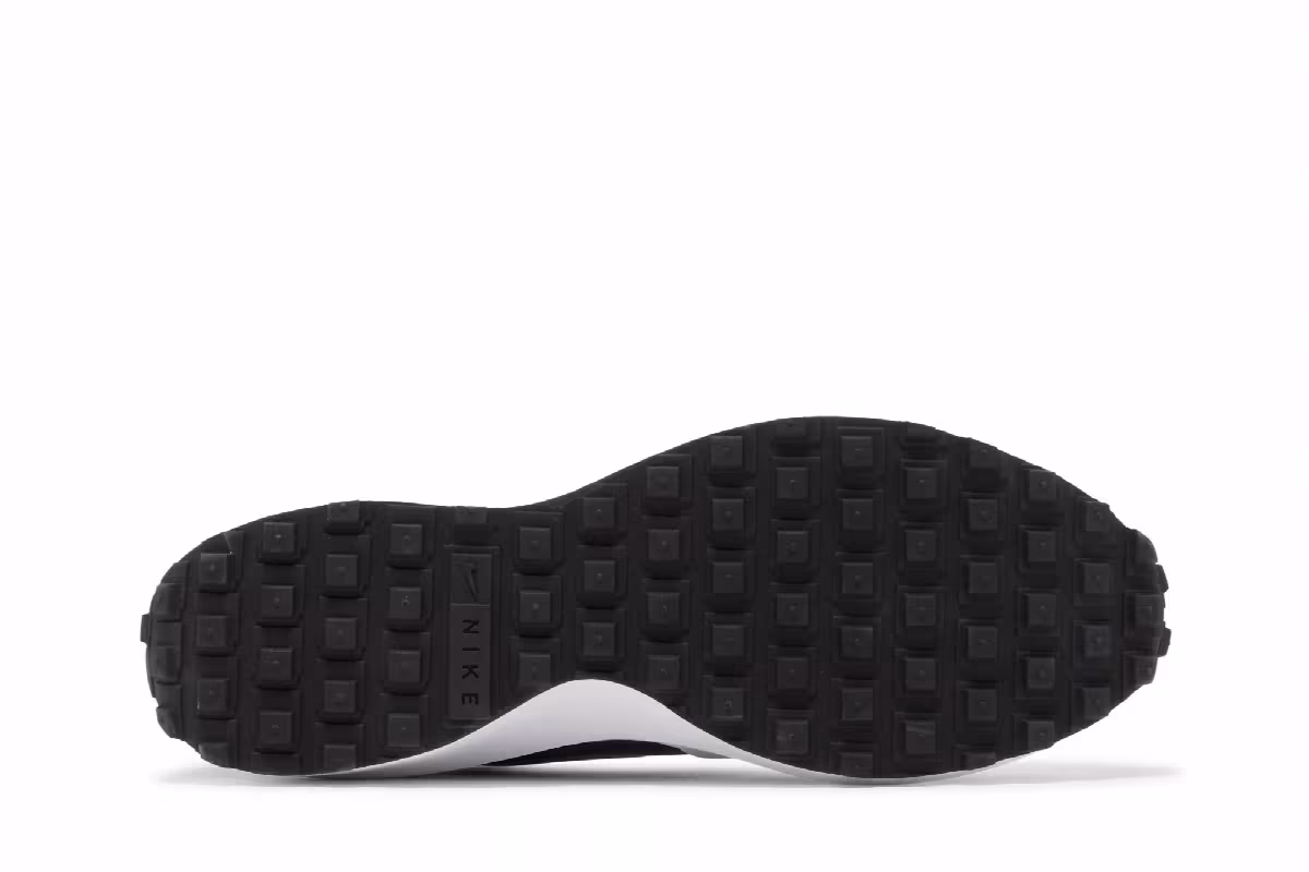 Nike Waffle Debut White Black, view 5