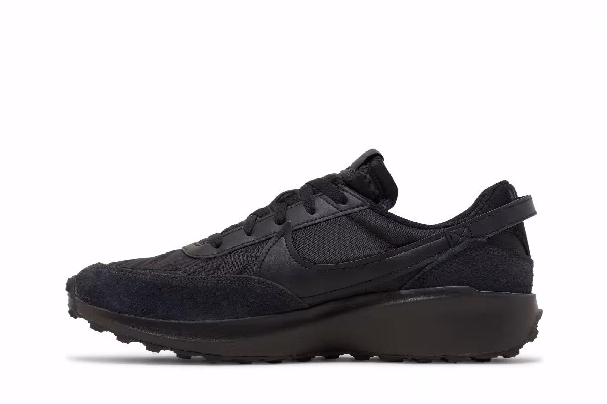 Nike Waffle Debut Triple Black, view 4