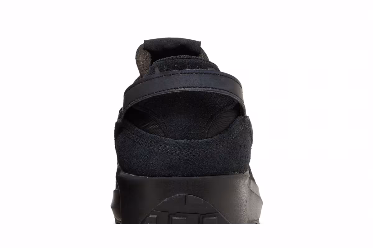 Nike Waffle Debut Triple Black, view 8