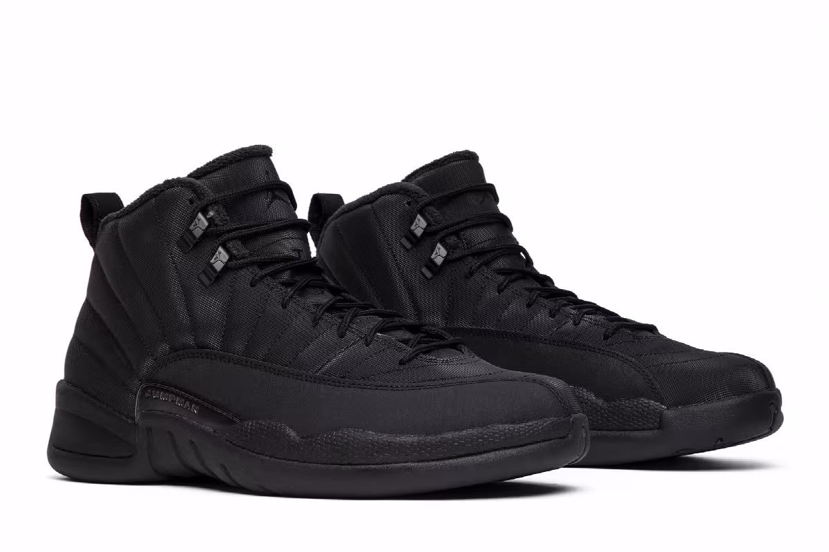Air Jordan 12 Winterized Triple Black, view 9