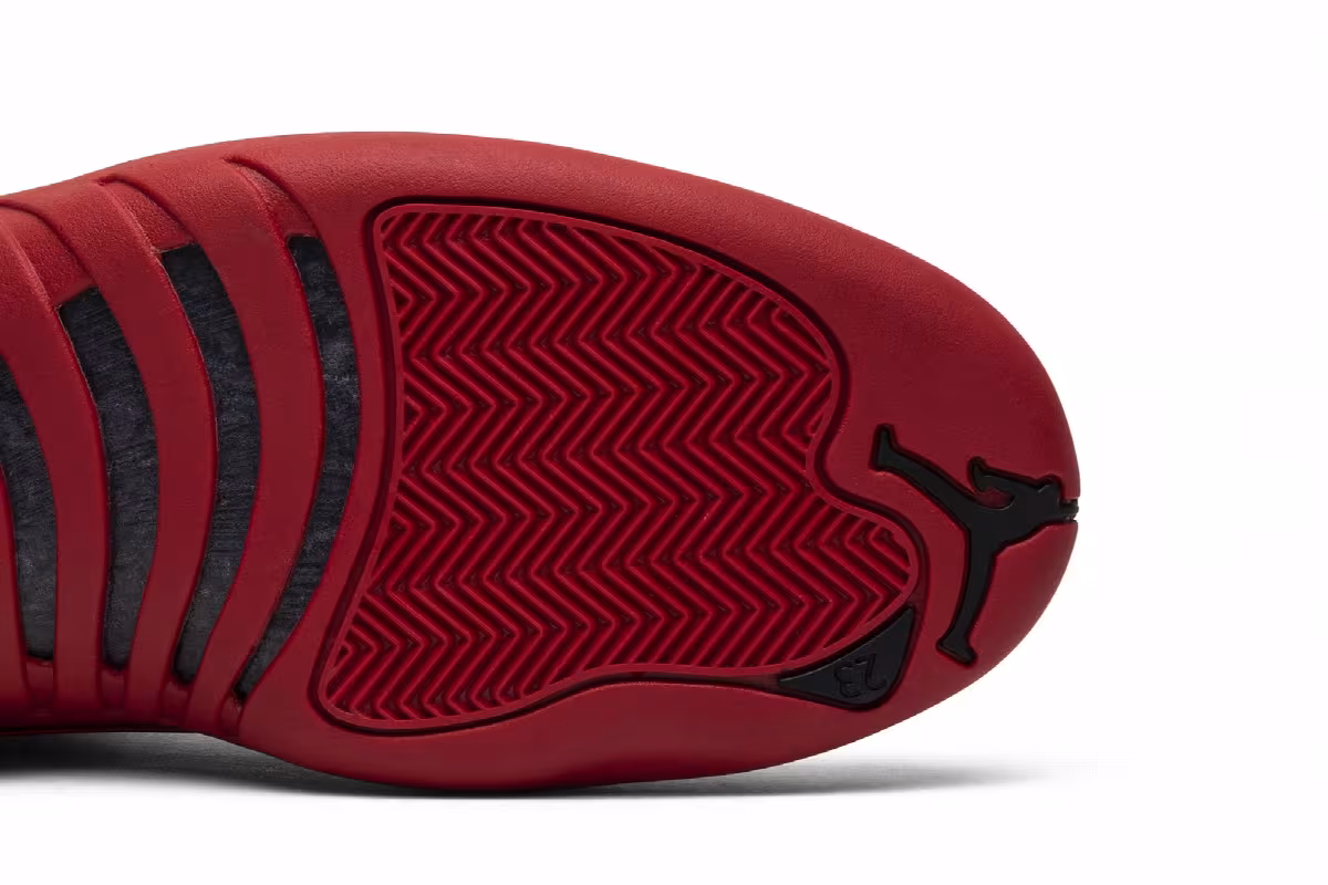 Air Jordan 12 Gym Red, view 6