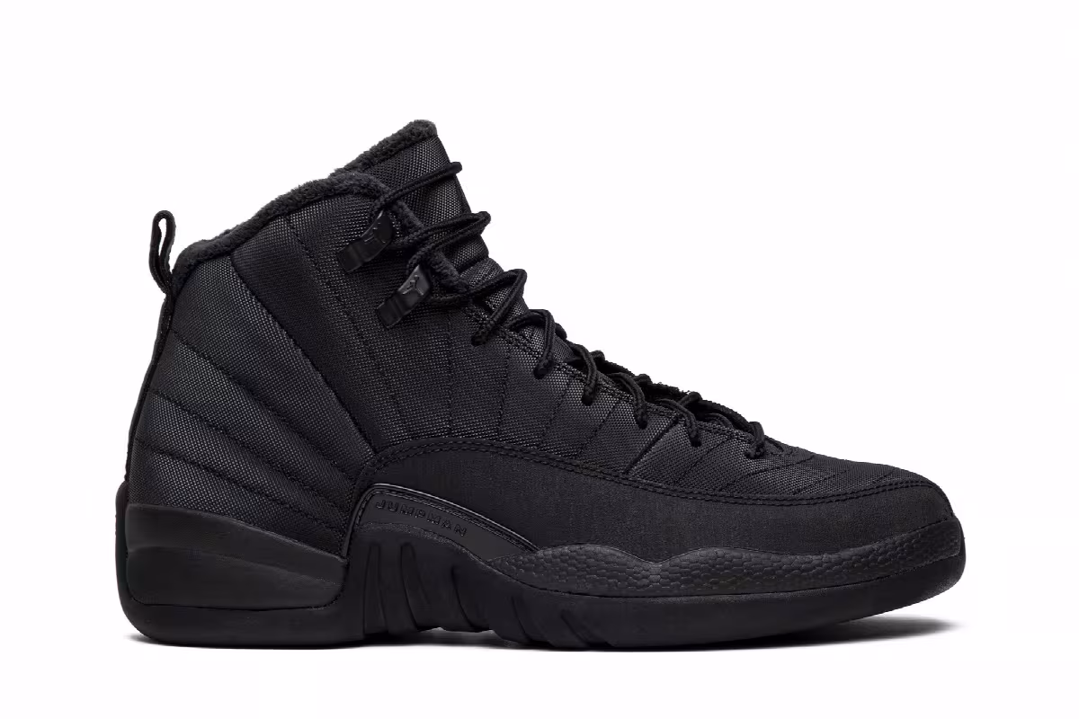 Air Jordan 12 Winterized GS Triple Black, view 2