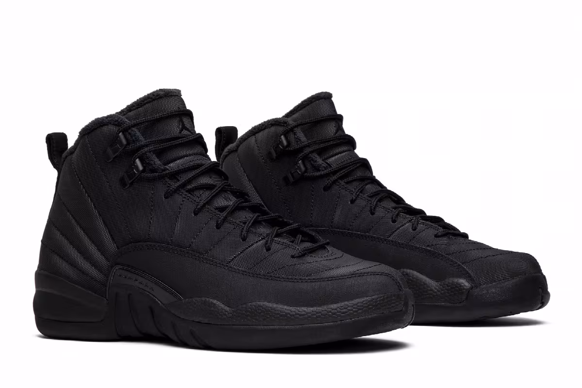 Air Jordan 12 Winterized GS Triple Black, view 9