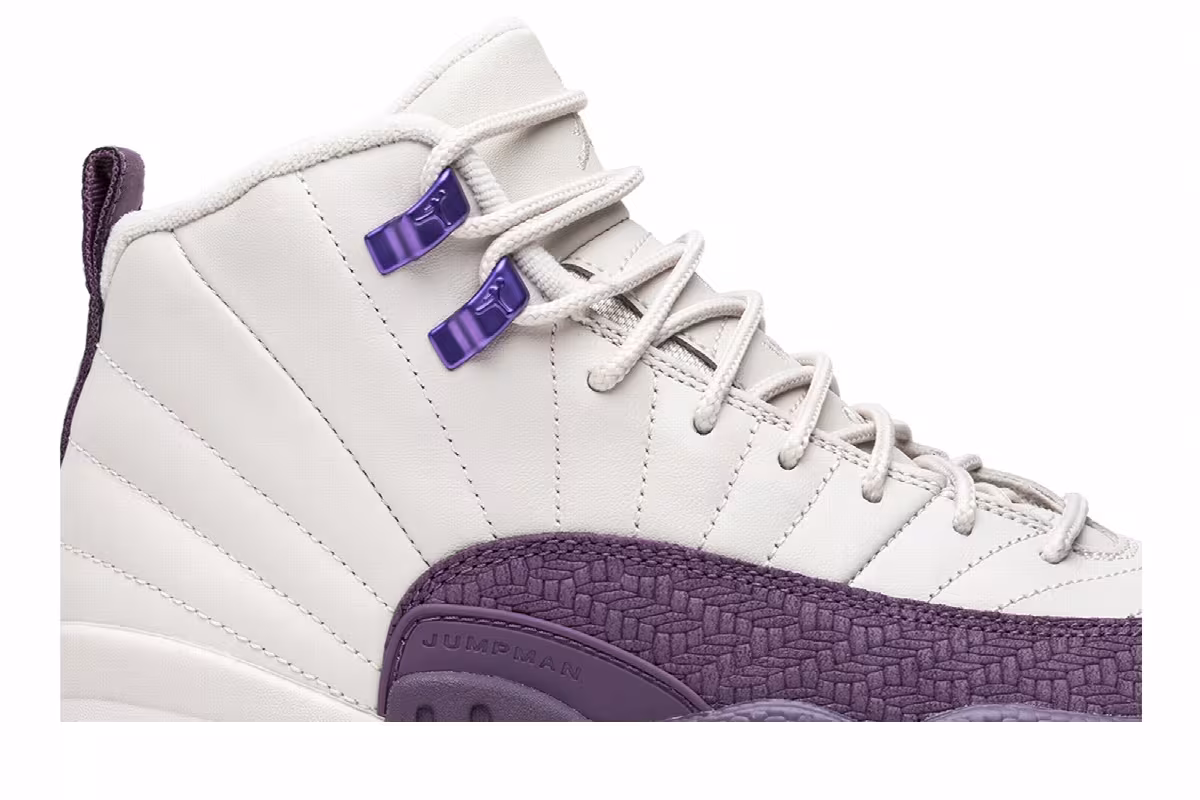 Air Jordan 12 GS Pro Purple, view 3