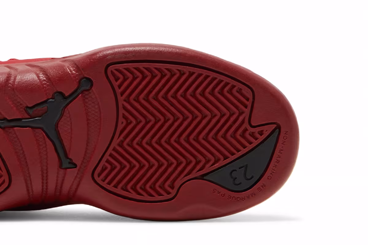 Air Jordan 12 PS Bulls, view 6