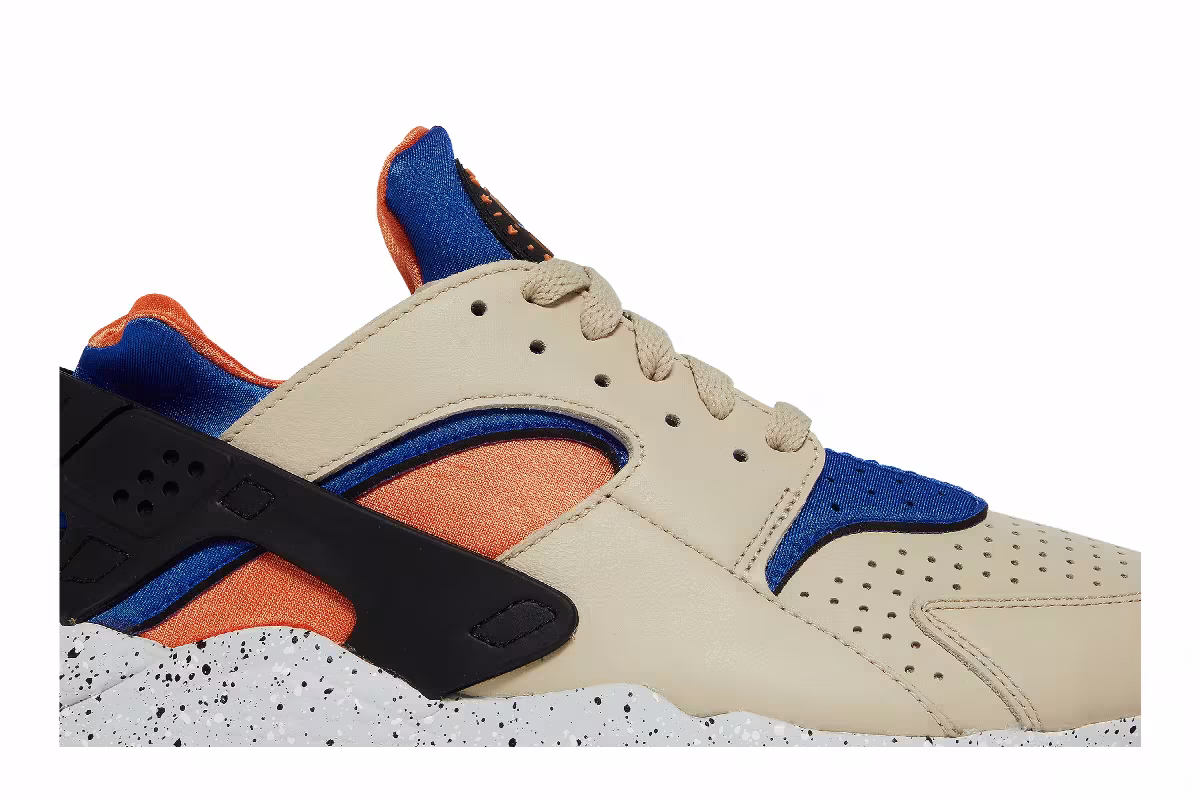 Nike Air Huarache OG Mowabb, view 3