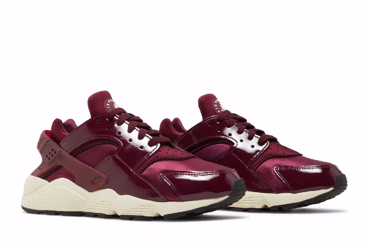 Nike Women's Air Huarache Dark Beetroot, view 9