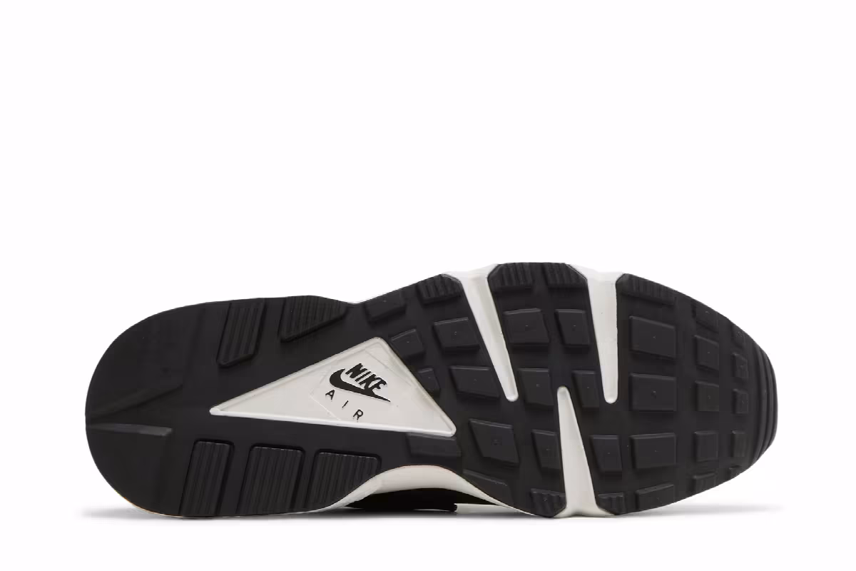 Nike Air Huarache Off Noir, view 5
