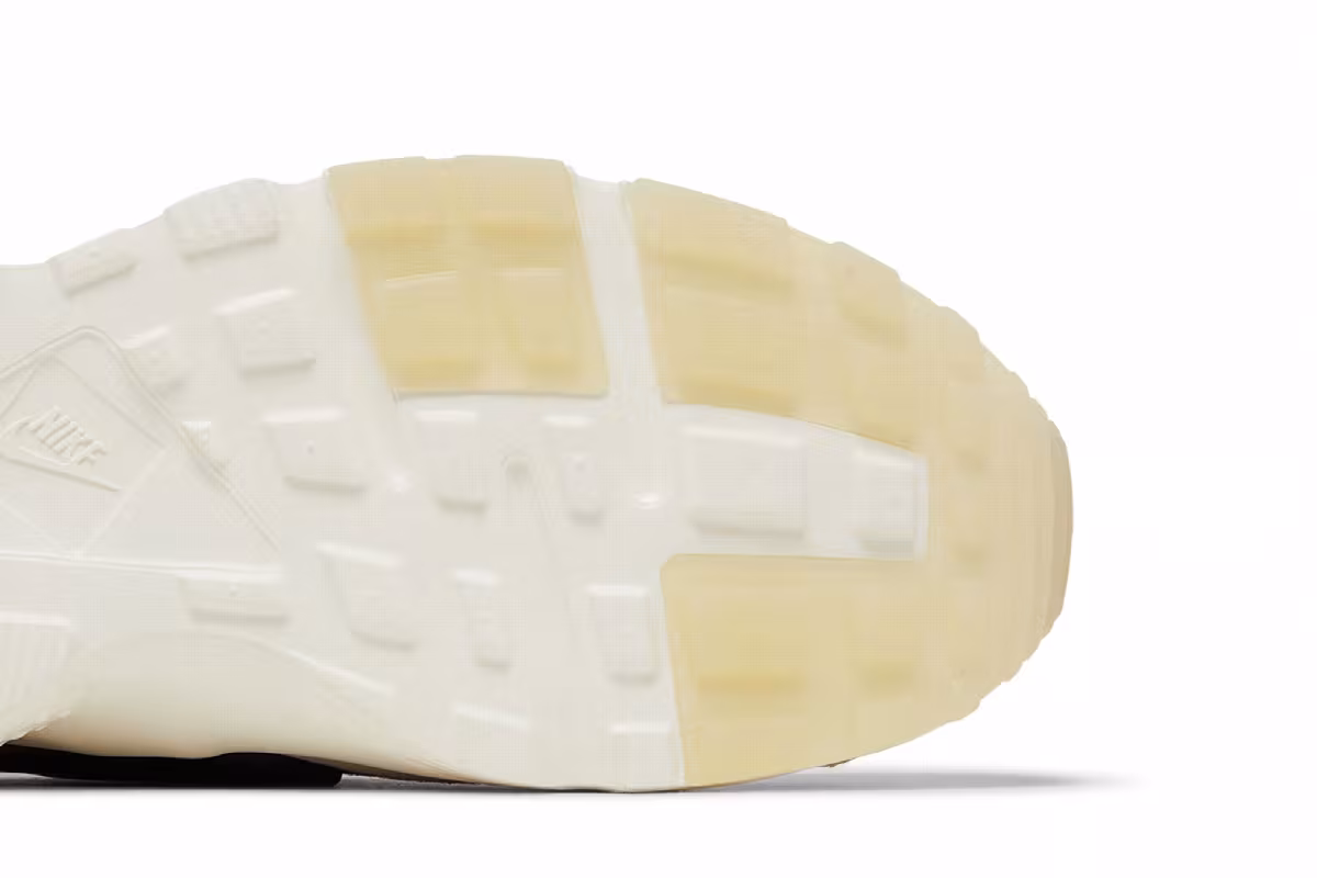 Nike Huarache Run GS Yin-Yang, view 6
