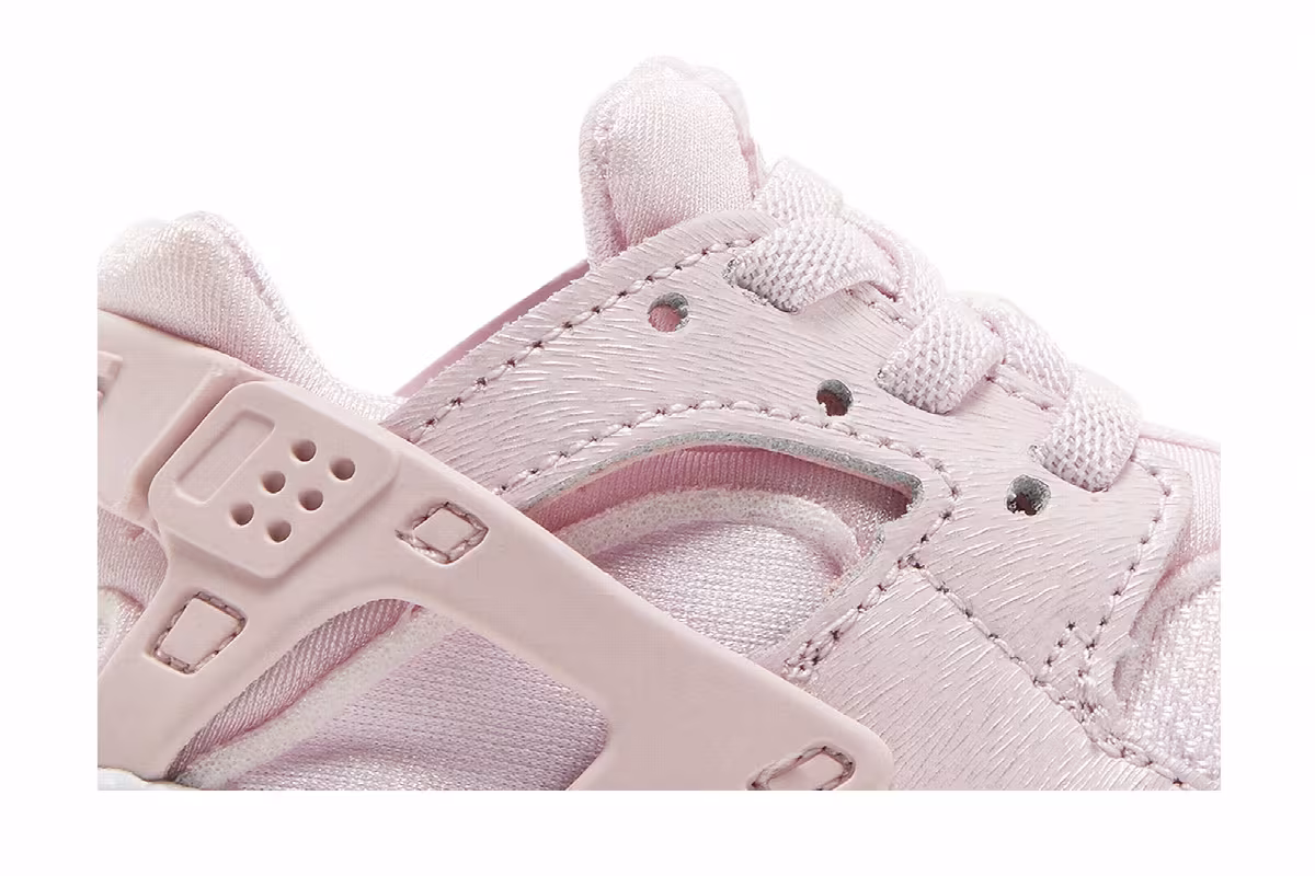 Nike Huarache Run SE TD Prism Pink, view 3