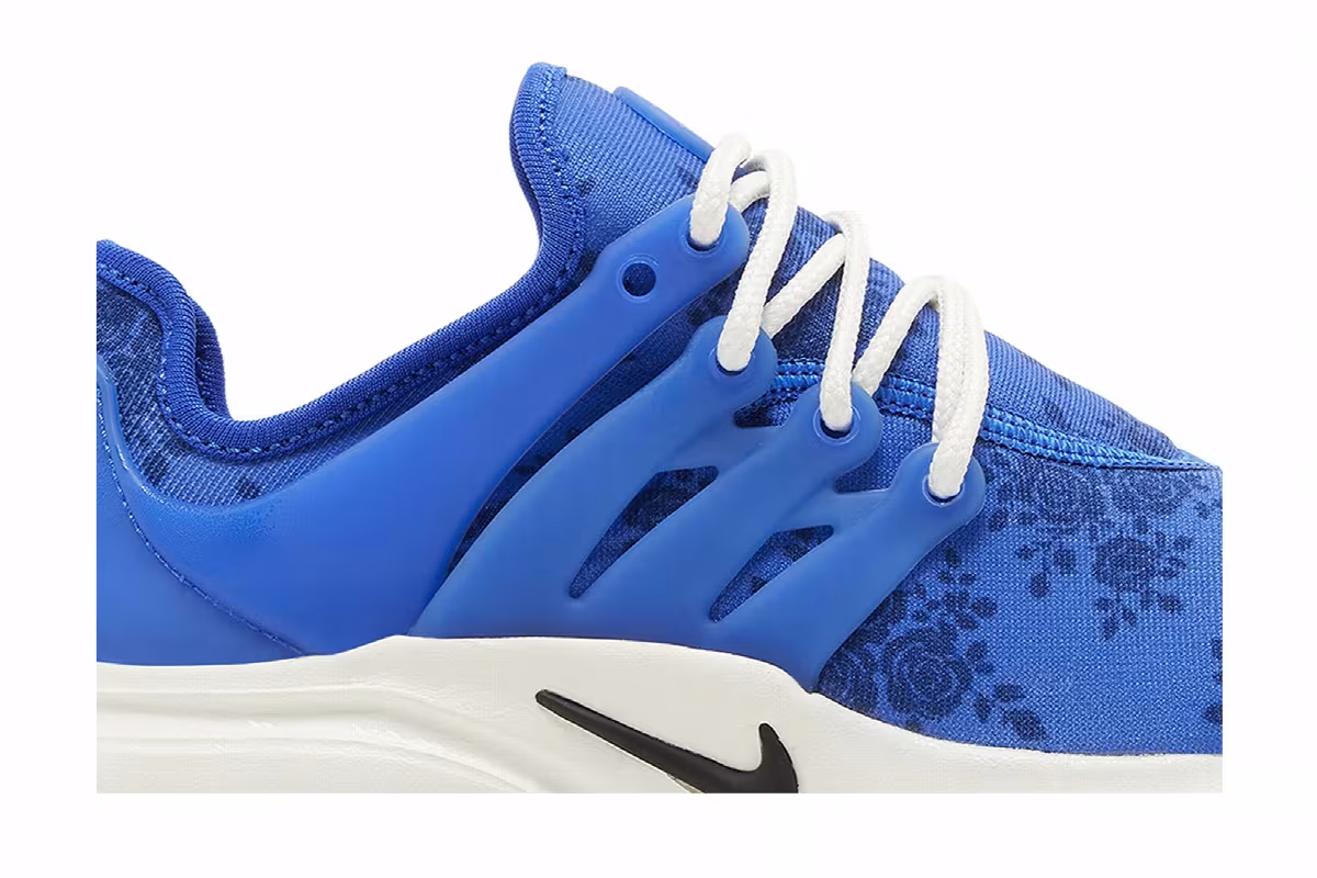 Nike Women's Air Presto Blue Plate Special, view 3