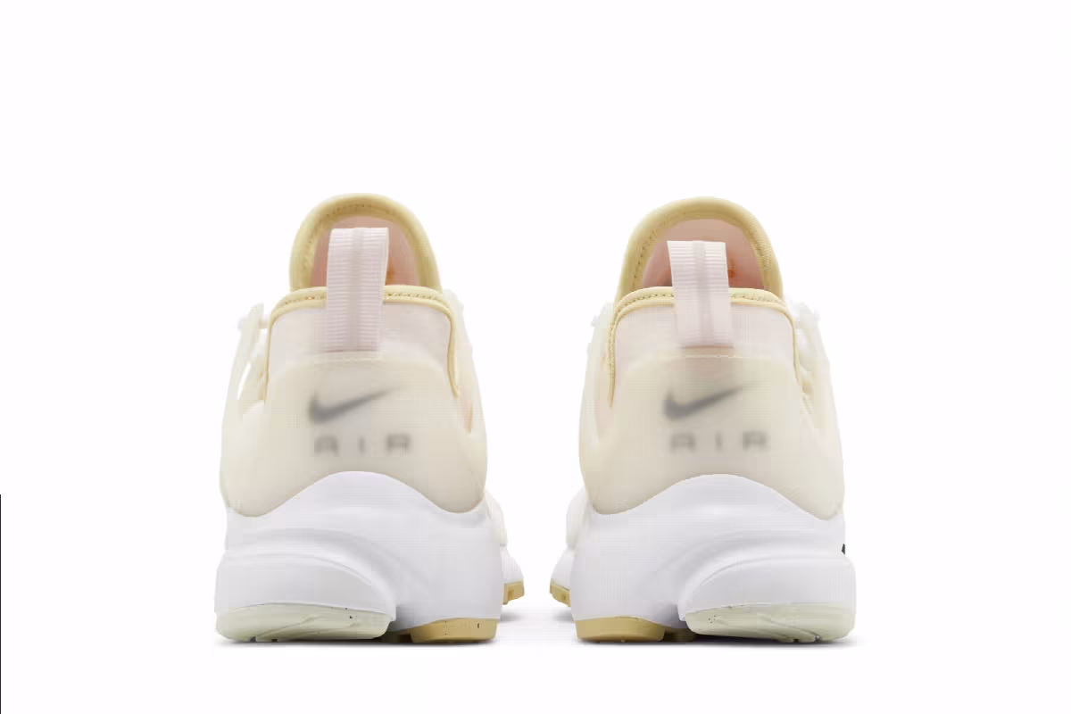 Nike Women's Air Presto Light Soft Pink, view 7
