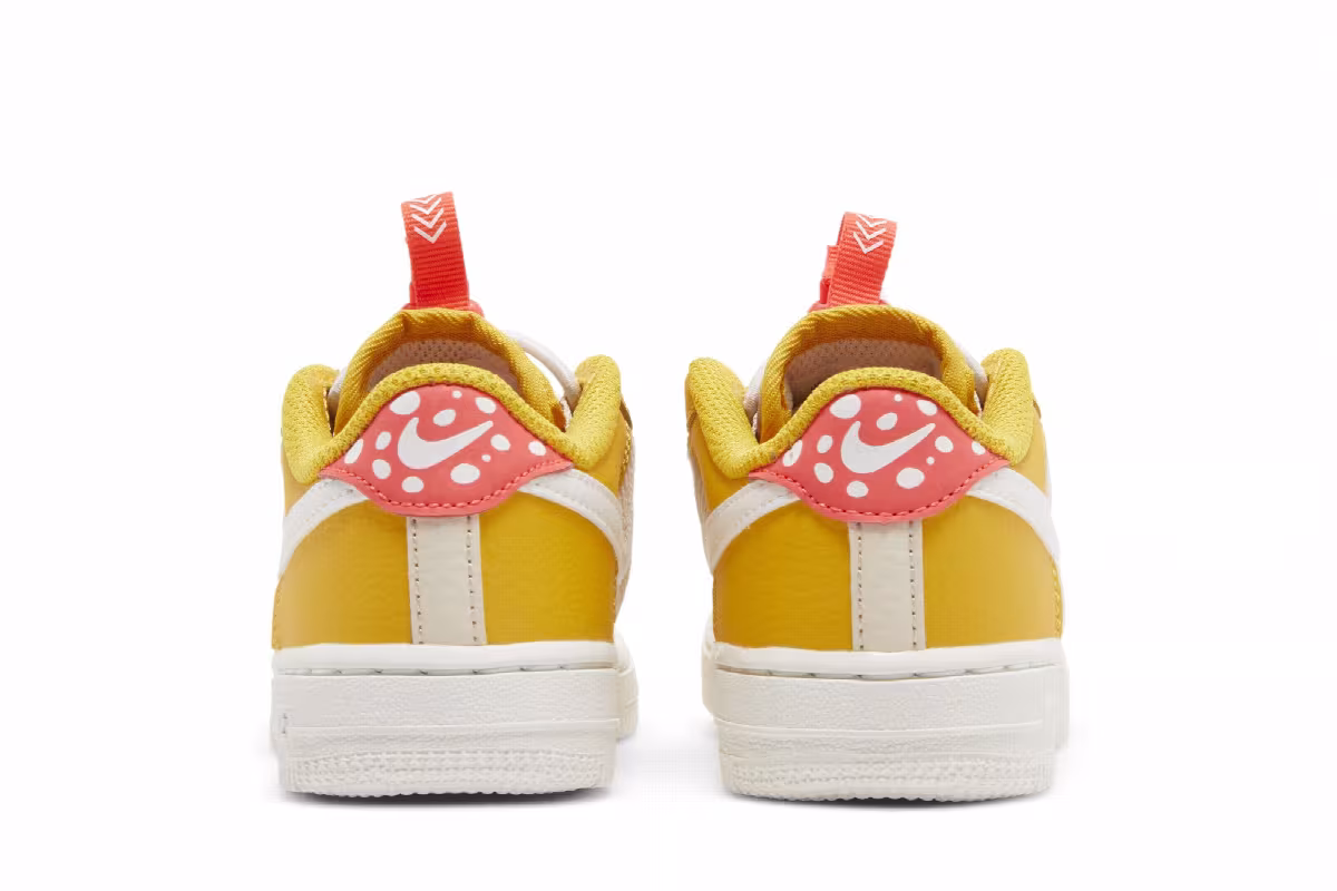Nike Force 1 Toggle SE TD Yellow Ochre Pearl White, view 7