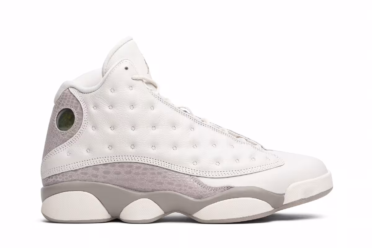 Women's Air Jordan 13 Phantom, view 2
