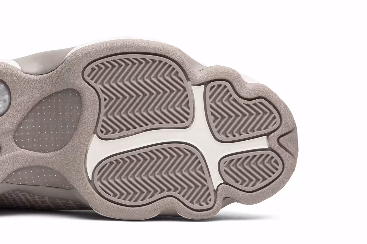 Women's Air Jordan 13 Phantom, view 6