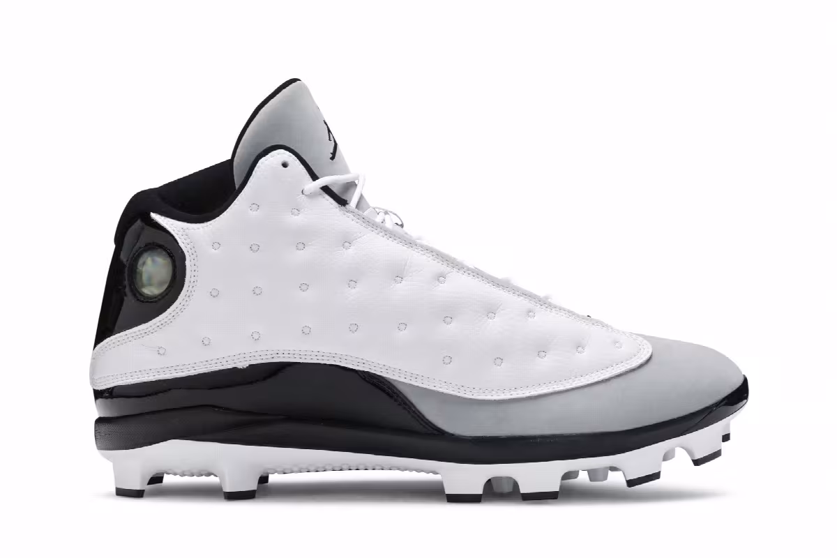 Air Jordan 13 MCS Barons, view 2