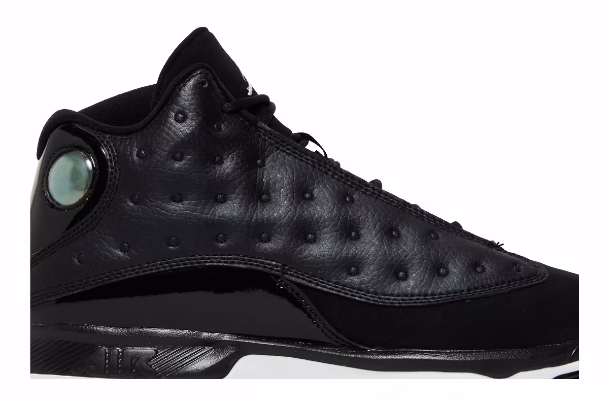 Air Jordan 13 Metal Black, view 3