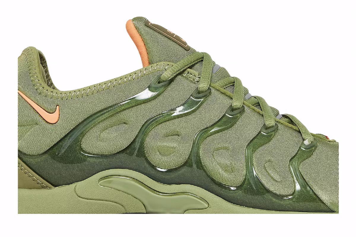Nike Women's Air VaporMax Plus Alligator, view 3