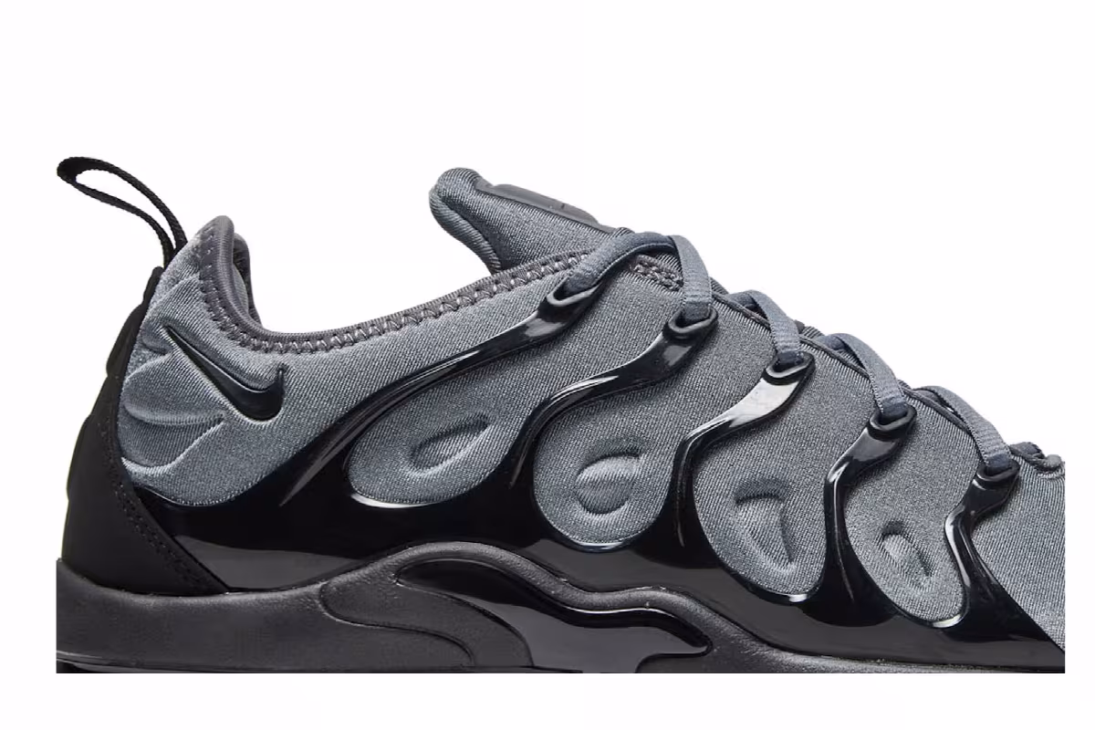 Nike Air VaporMax Plus Cool Grey, view 3