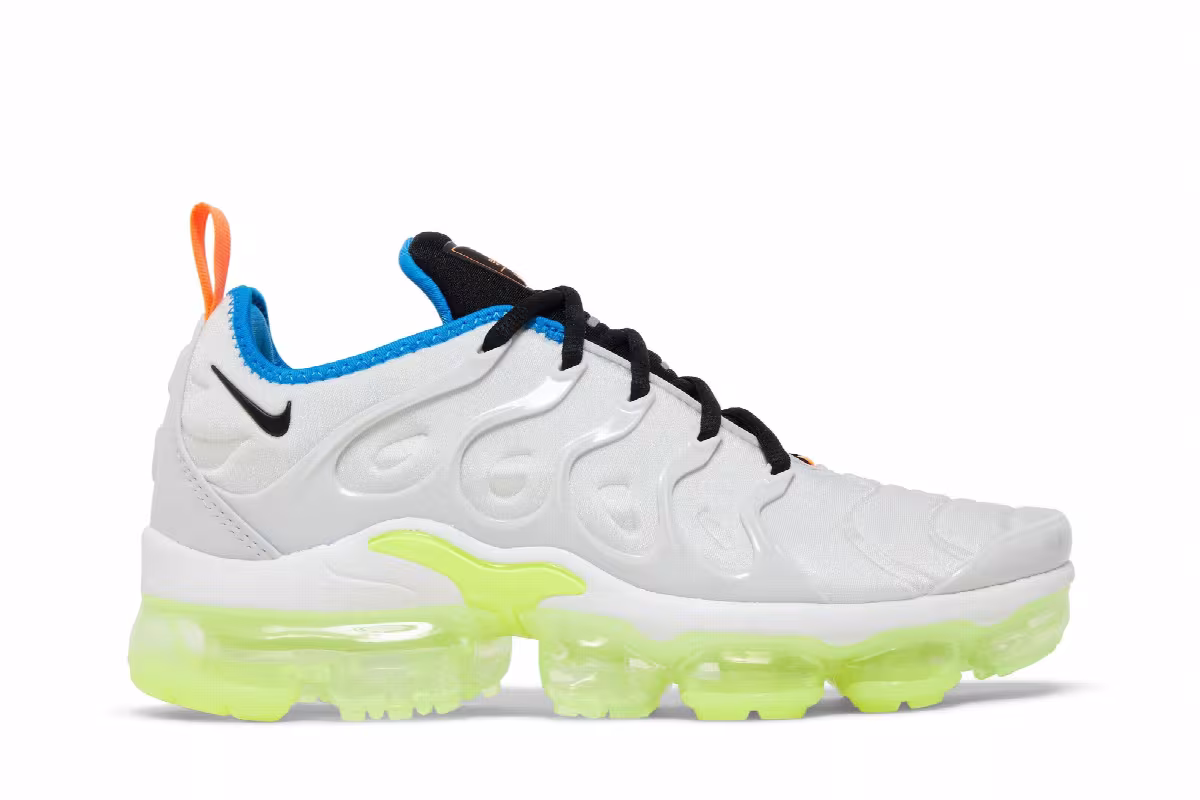 Nike Women's Air VaporMax Plus Photon Dust Volt, view 2