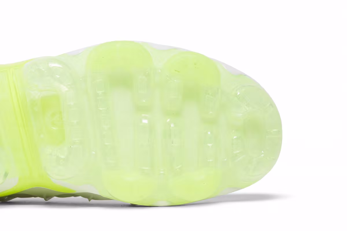 Nike Women's Air VaporMax Plus Photon Dust Volt, view 6