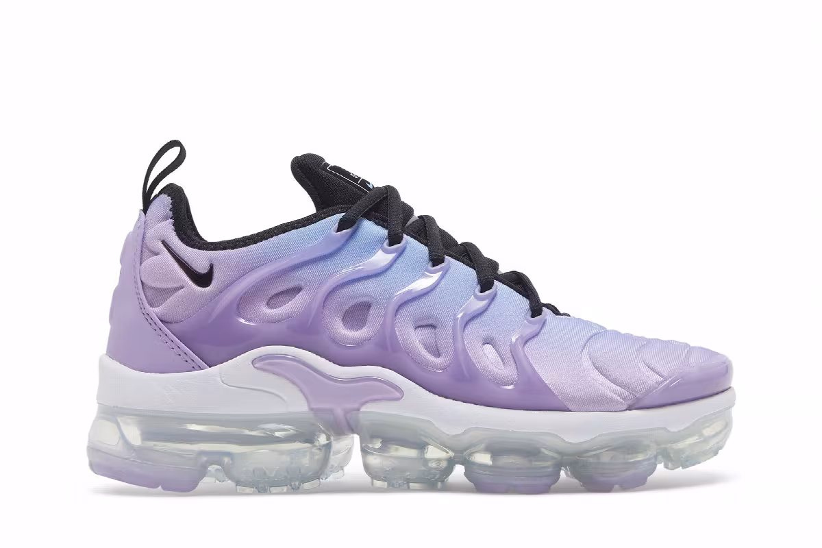 Nike Women's Air VaporMax Plus Lilac University Blue Gradient, view 2