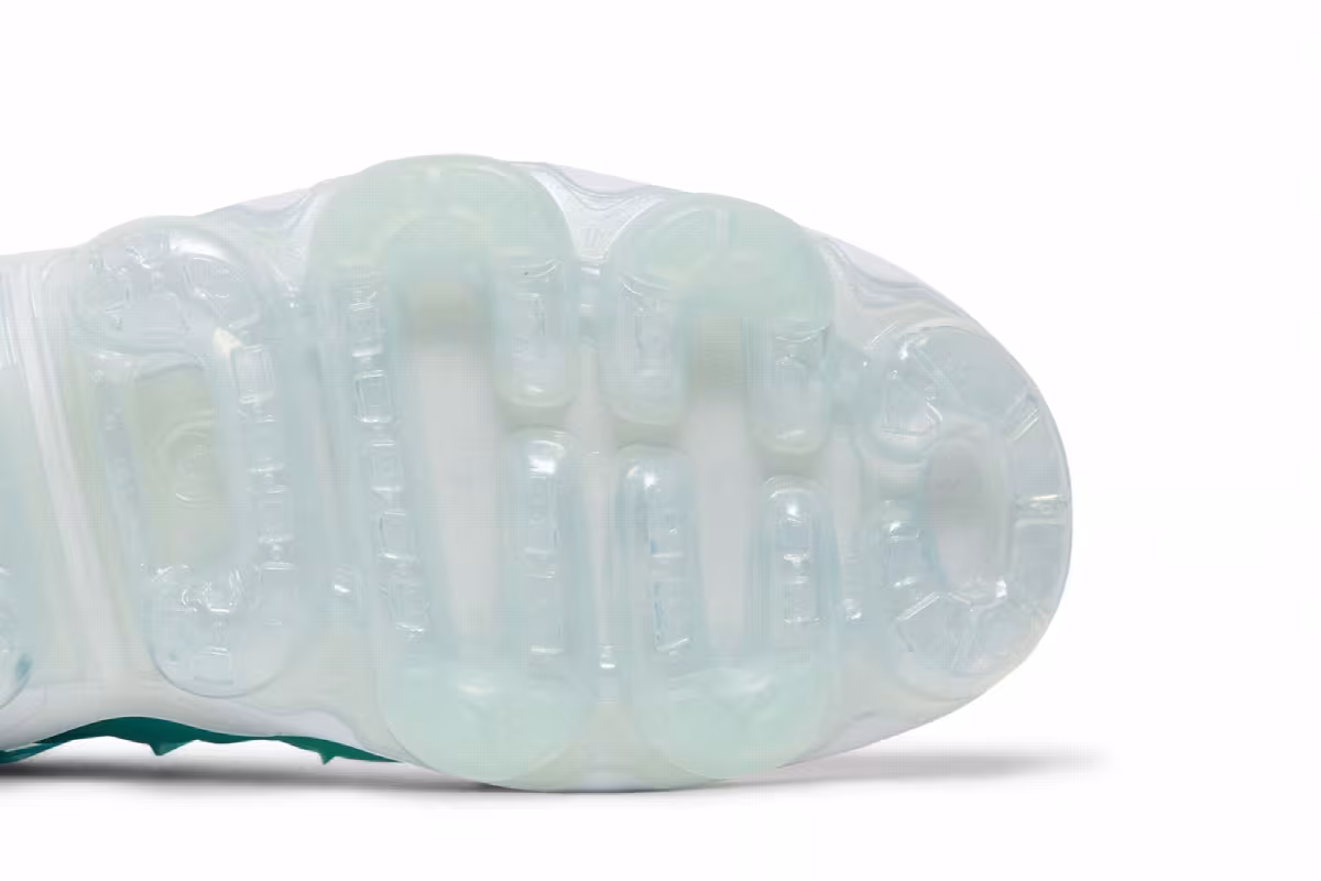 Nike Women's Air VaporMax Plus Mint Foam Laser Blue, view 6