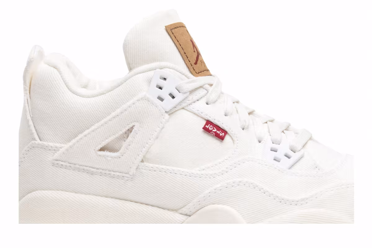 Levi's x Air Jordan 4 GS White Denim, view 3