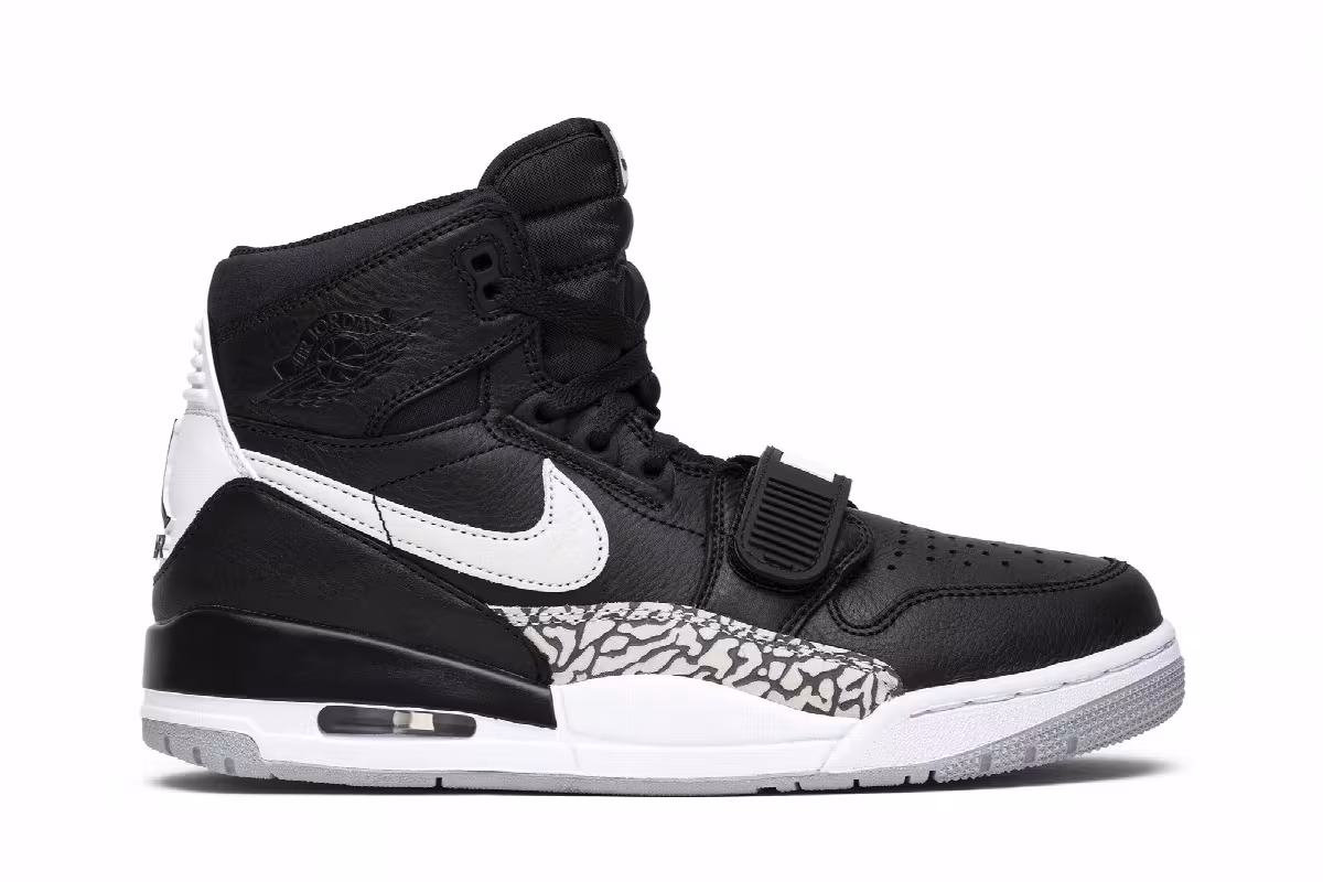 Air Jordan Legacy 312 Black Cement, view 2