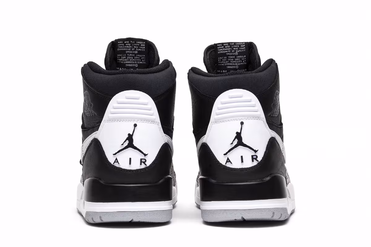 Air Jordan Legacy 312 Black Cement, view 7