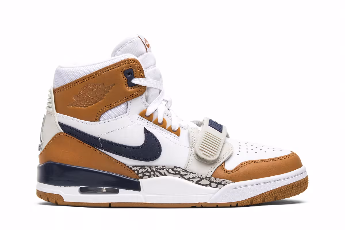Just Don x Air Jordan Jordan Legacy 312 Medicine Ball, view 2