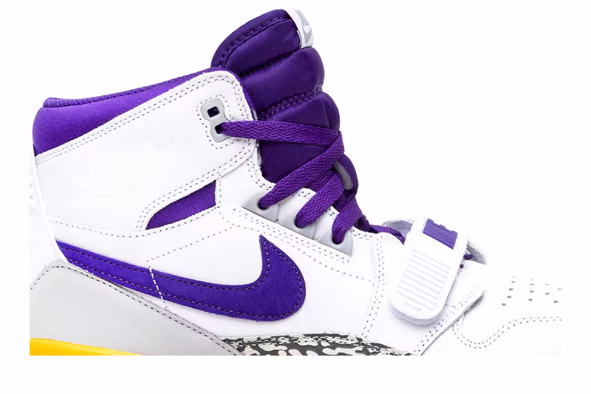 Air Jordan Legacy 312 Lakers, view 3