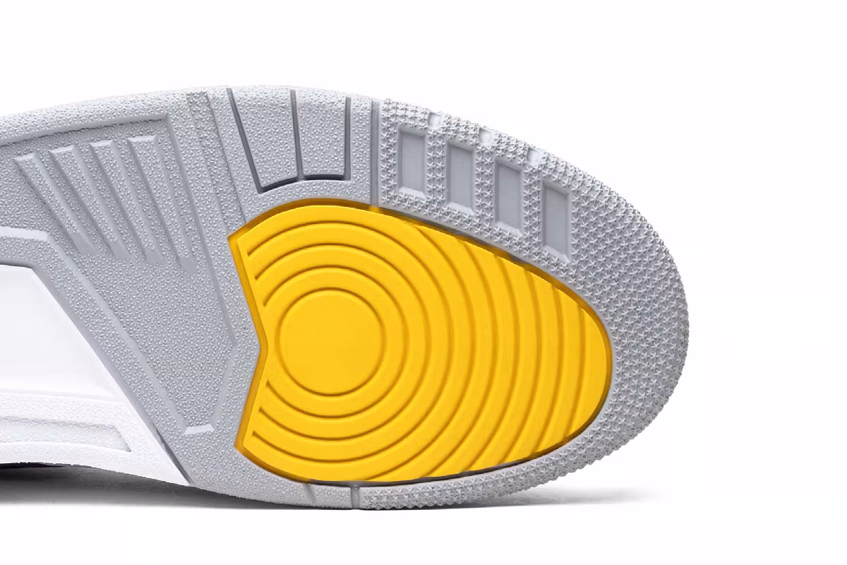 Air Jordan Legacy 312 Lakers, view 6