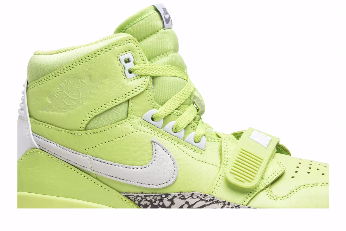 Just Don x Air Jordan Jordan Legacy 312 Ghost Green, view 3