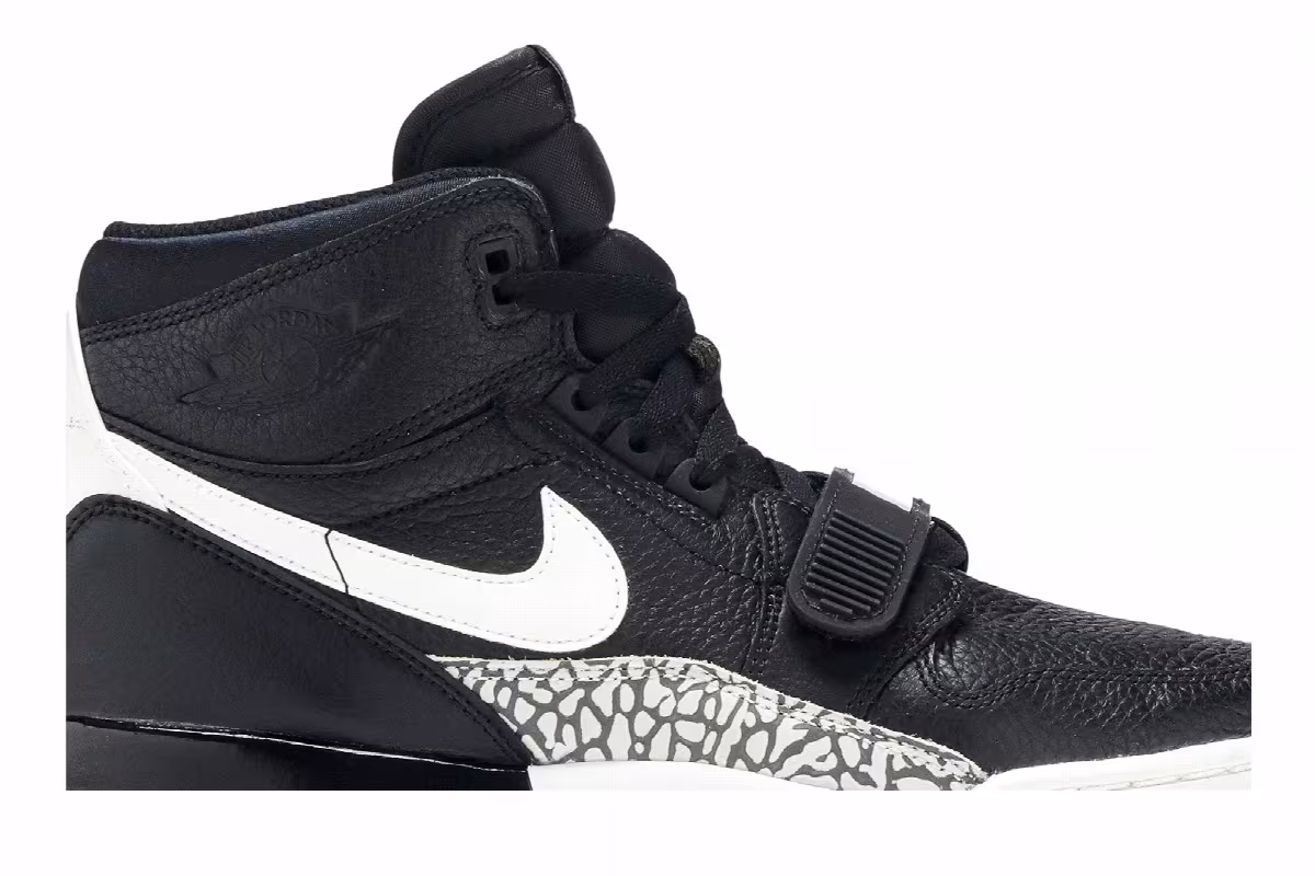 Air Jordan Legacy 312 GS Black Cement, view 3
